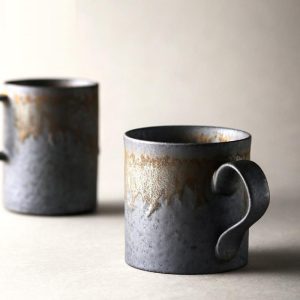 CAST IRON EFFECT MUG