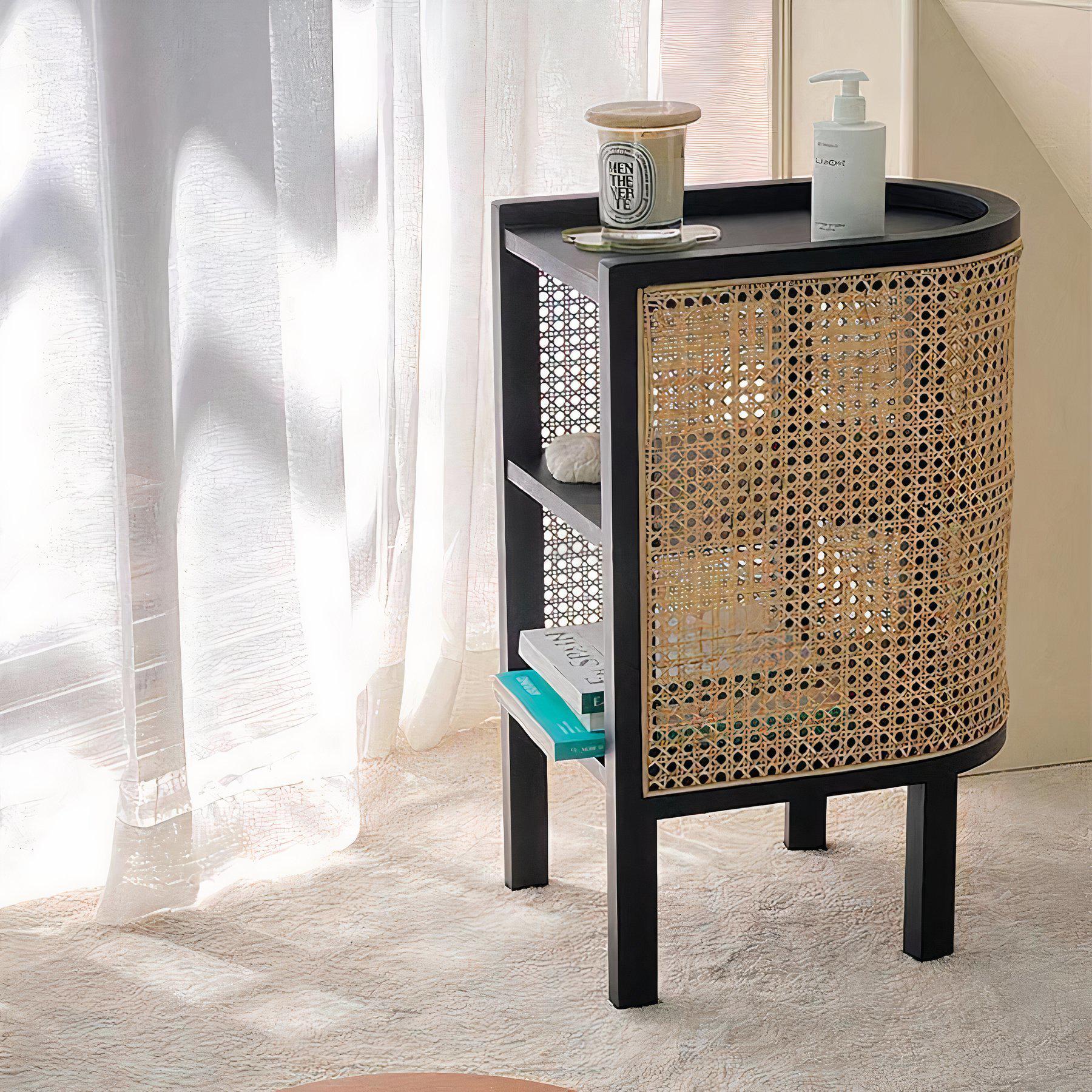 MOZA SIDE TABLE