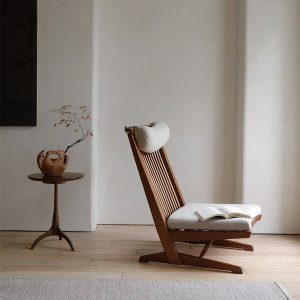 KISSA ARMCHAIR